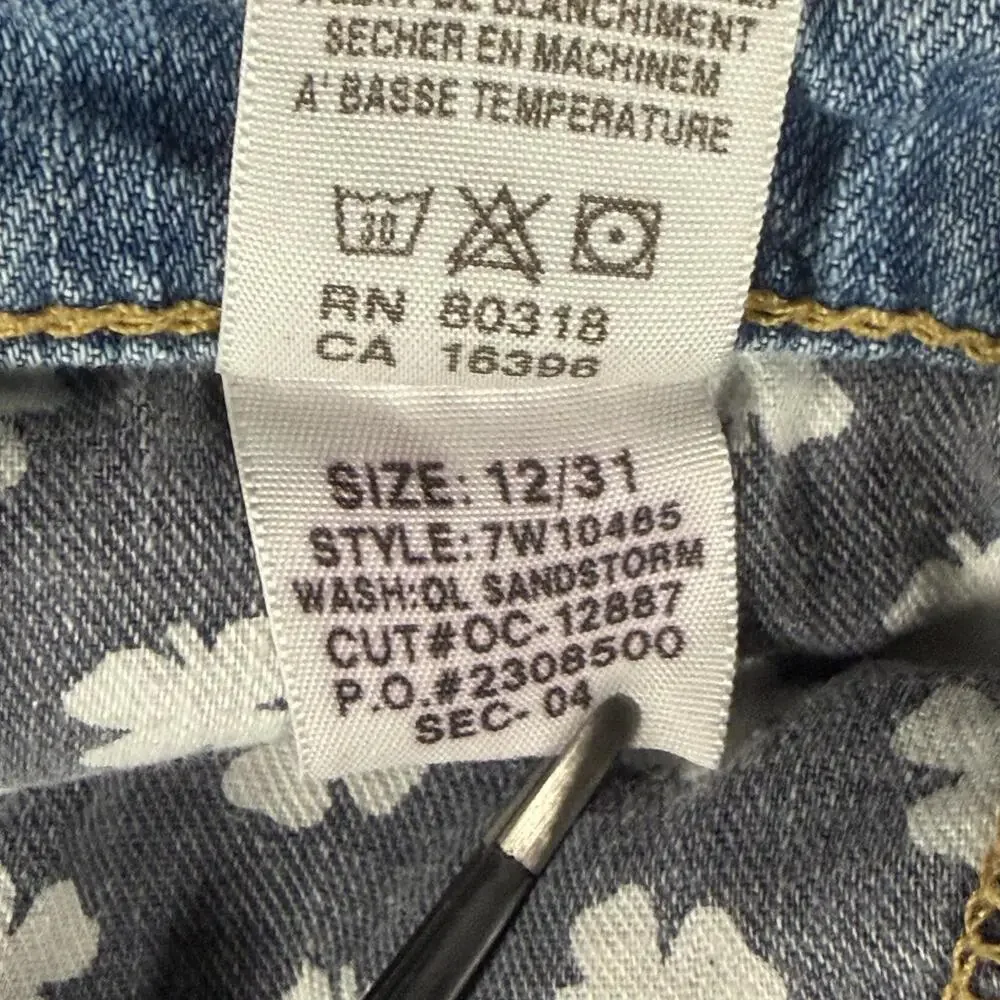 Lucky Brand Bermuda Jean Shorts Womens 12 31 Distressed Raw Hem Light Wash